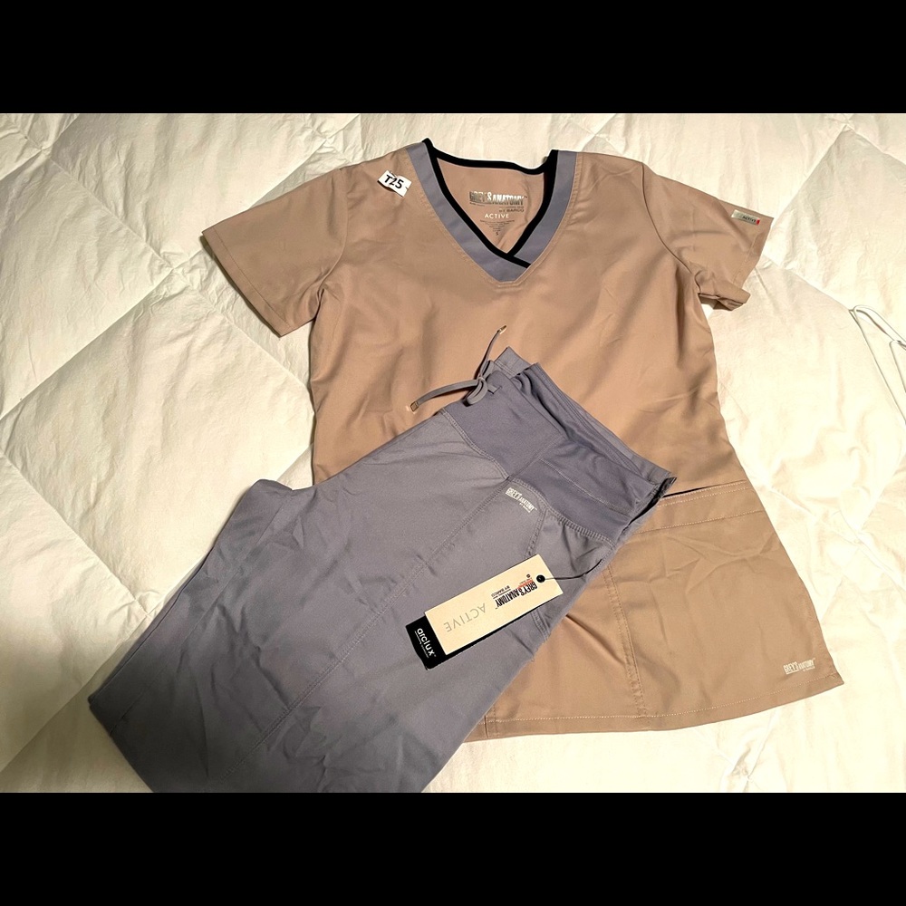 Grey’s Anatomy Scrub Shirt and Pant Set